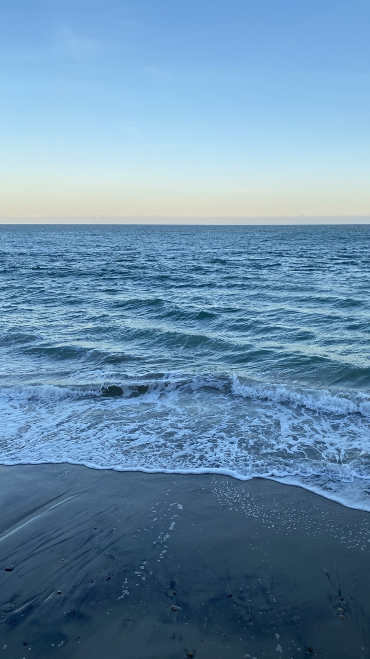 Обои море, жилье, Берлин, озеро Сен-Франсуа, Sainte-Praxde Quebec в разрешении 720x1280