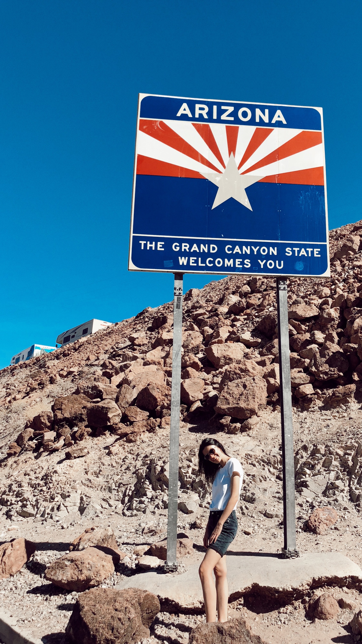 Обои Аризона, Невада, добро пожаловать в знак Аризоны, путешествие, горный хребет в разрешении 1440x2560