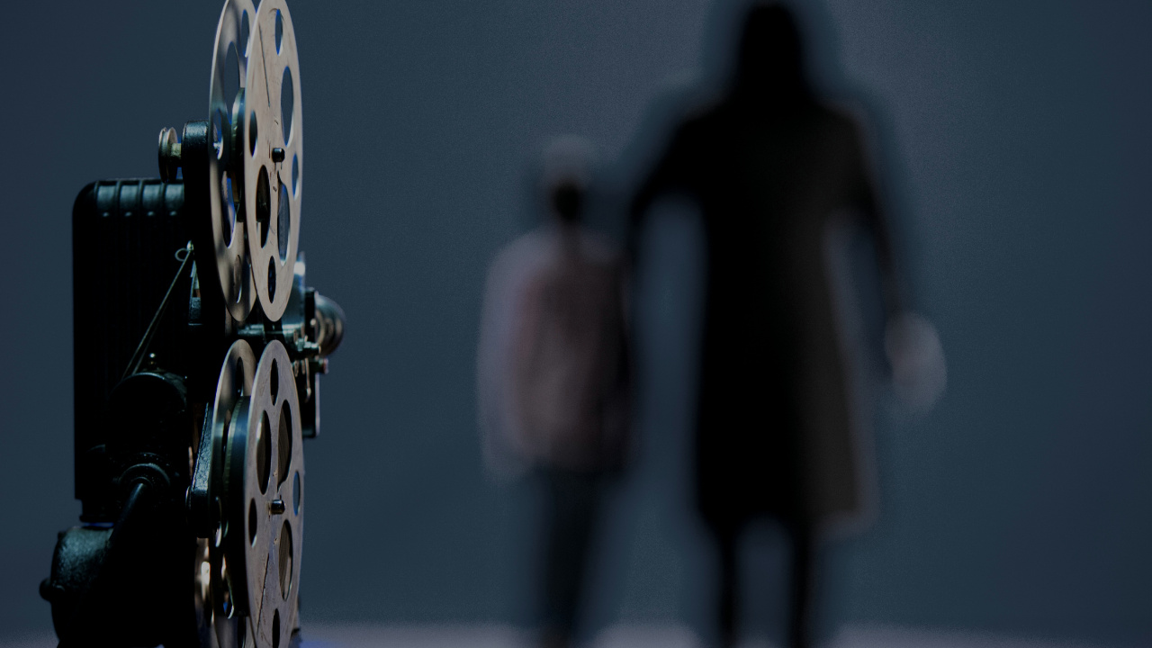 Обои Богул, синий, темнота, верхняя одежда, машина в разрешении 1280x720