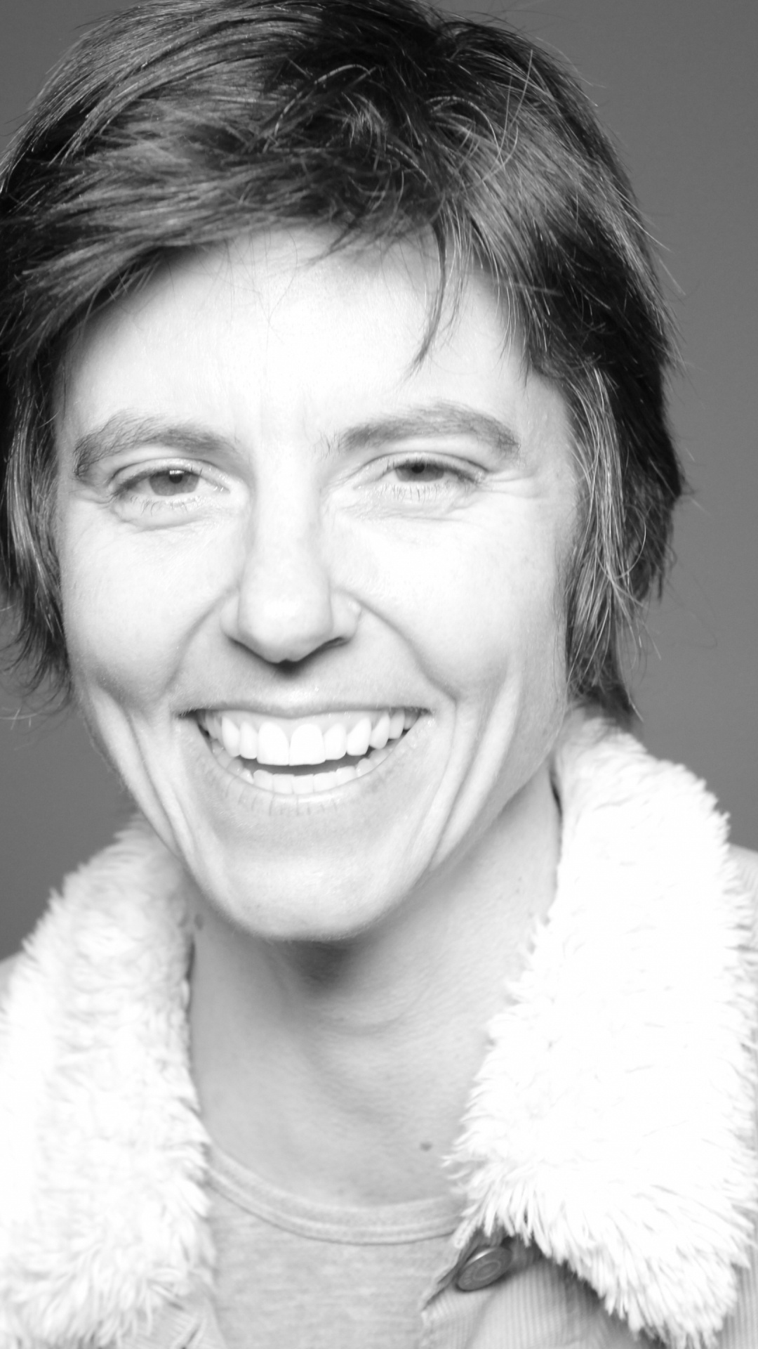 Обои мимика, портрет, черное и белое, выражение лица, красота в разрешении 1080x1920