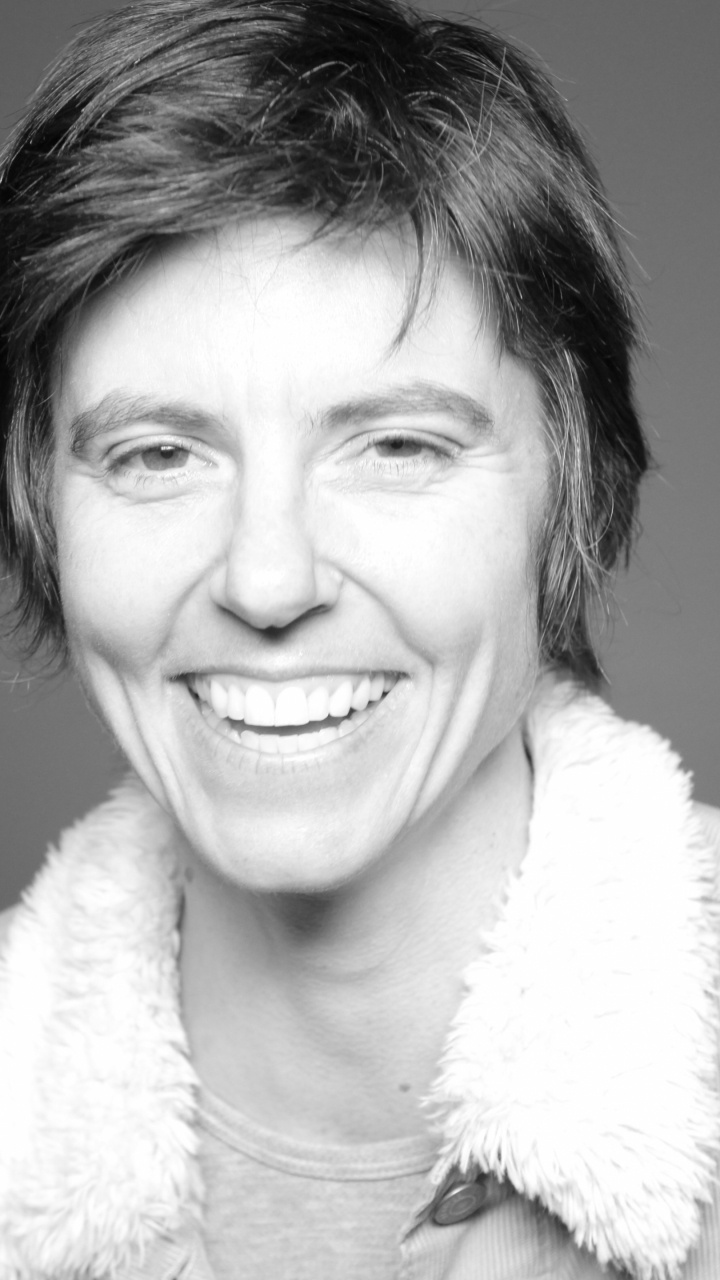 Обои мимика, портрет, черное и белое, выражение лица, красота в разрешении 720x1280