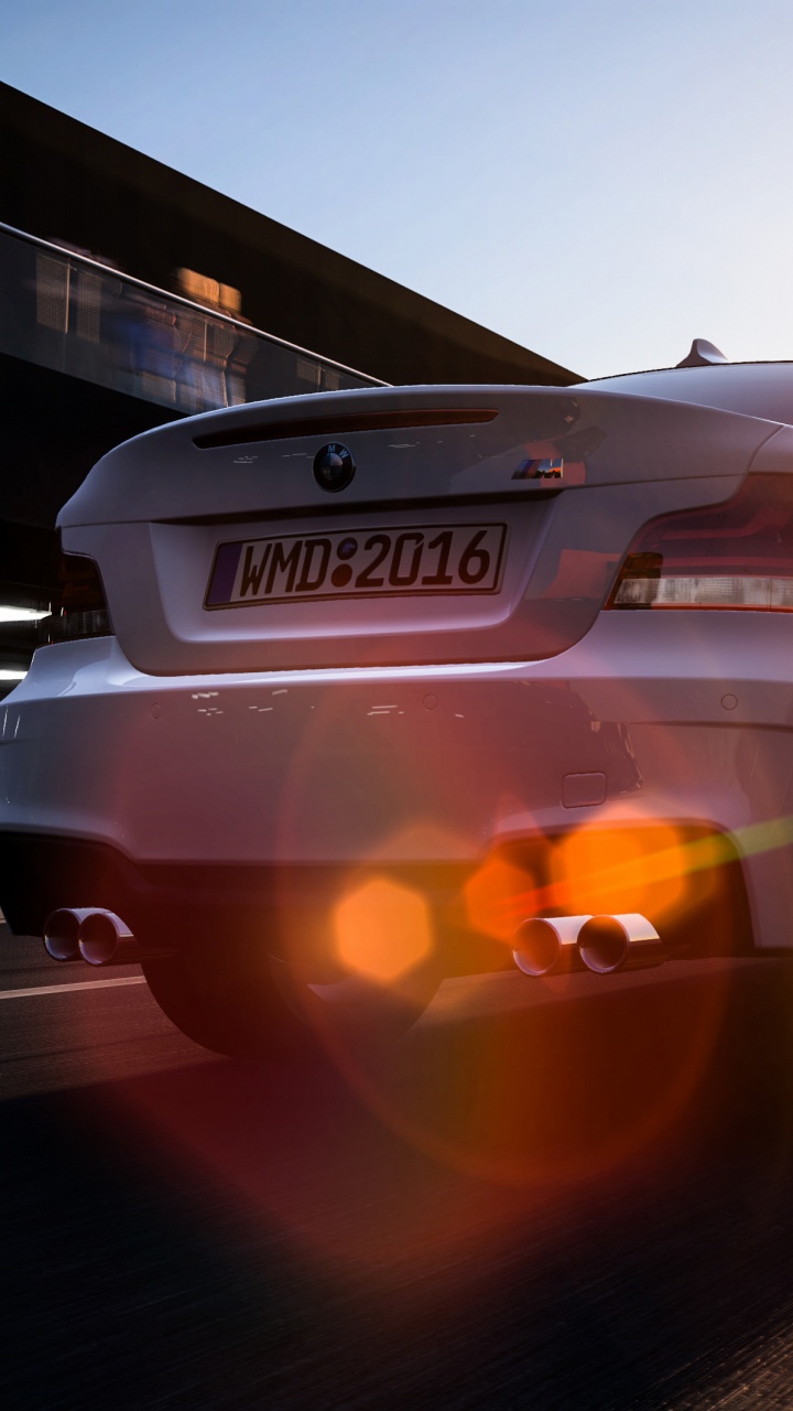 Обои BMW 1 серии, авто, bmw m3, bmw 5 series, автомобильное освещение в разрешении 720x1280