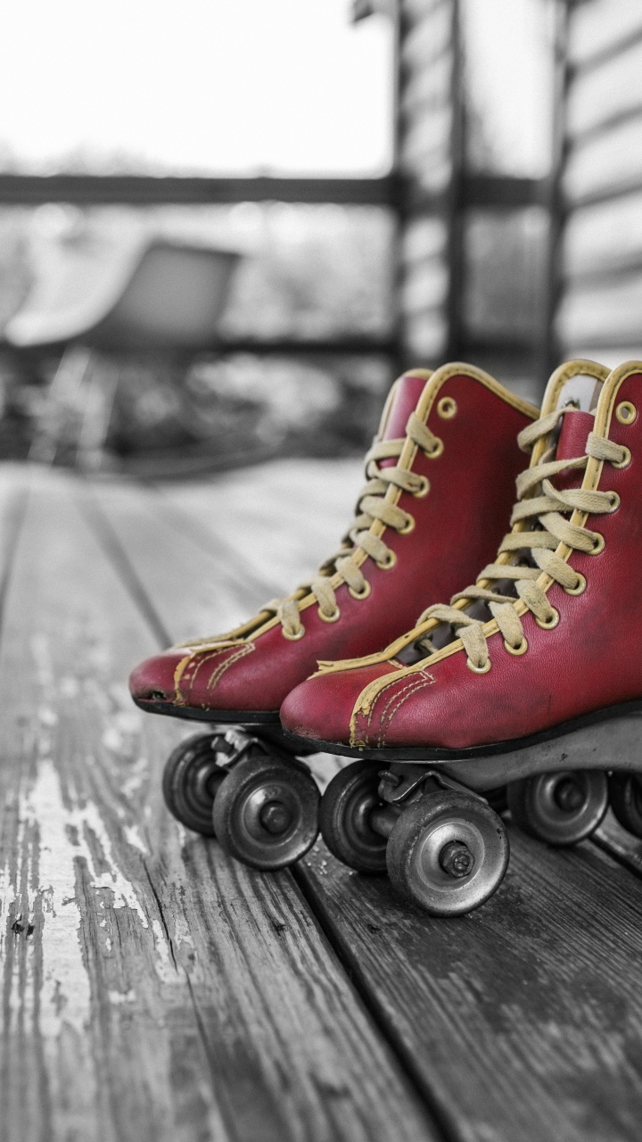 Обои обувь, катание на коньках, скейтборд, башмак, Катание на роликовых коньках в разрешении 720x1280
