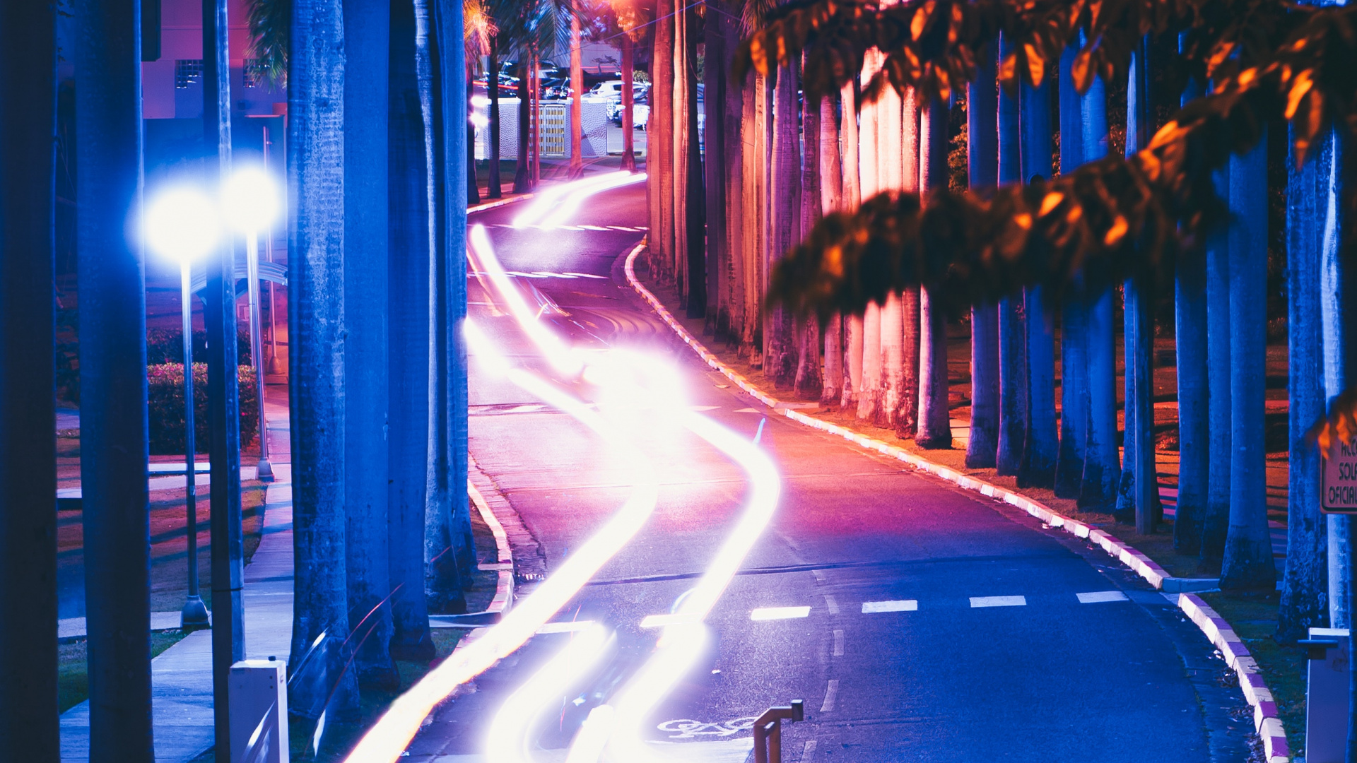 Обои синий, ночь, свет, автомобильное освещение, освещение в разрешении 1920x1080