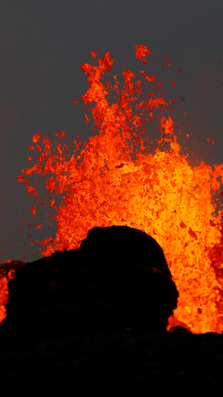 Обои Лейлани Эстейтс, вулкан, лава, пламя, огонь в разрешении 750x1334