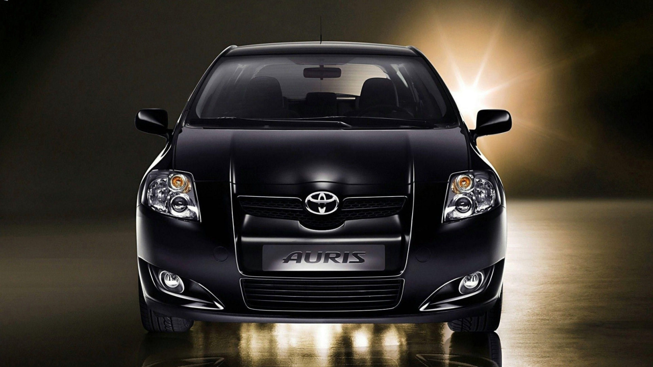 Обои toyota, авто, компактный автомобиль, дневное время, фара в разрешении 1280x720
