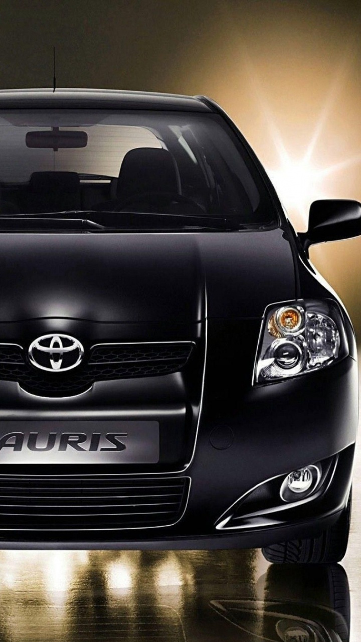 Обои toyota, авто, компактный автомобиль, дневное время, фара в разрешении 720x1280