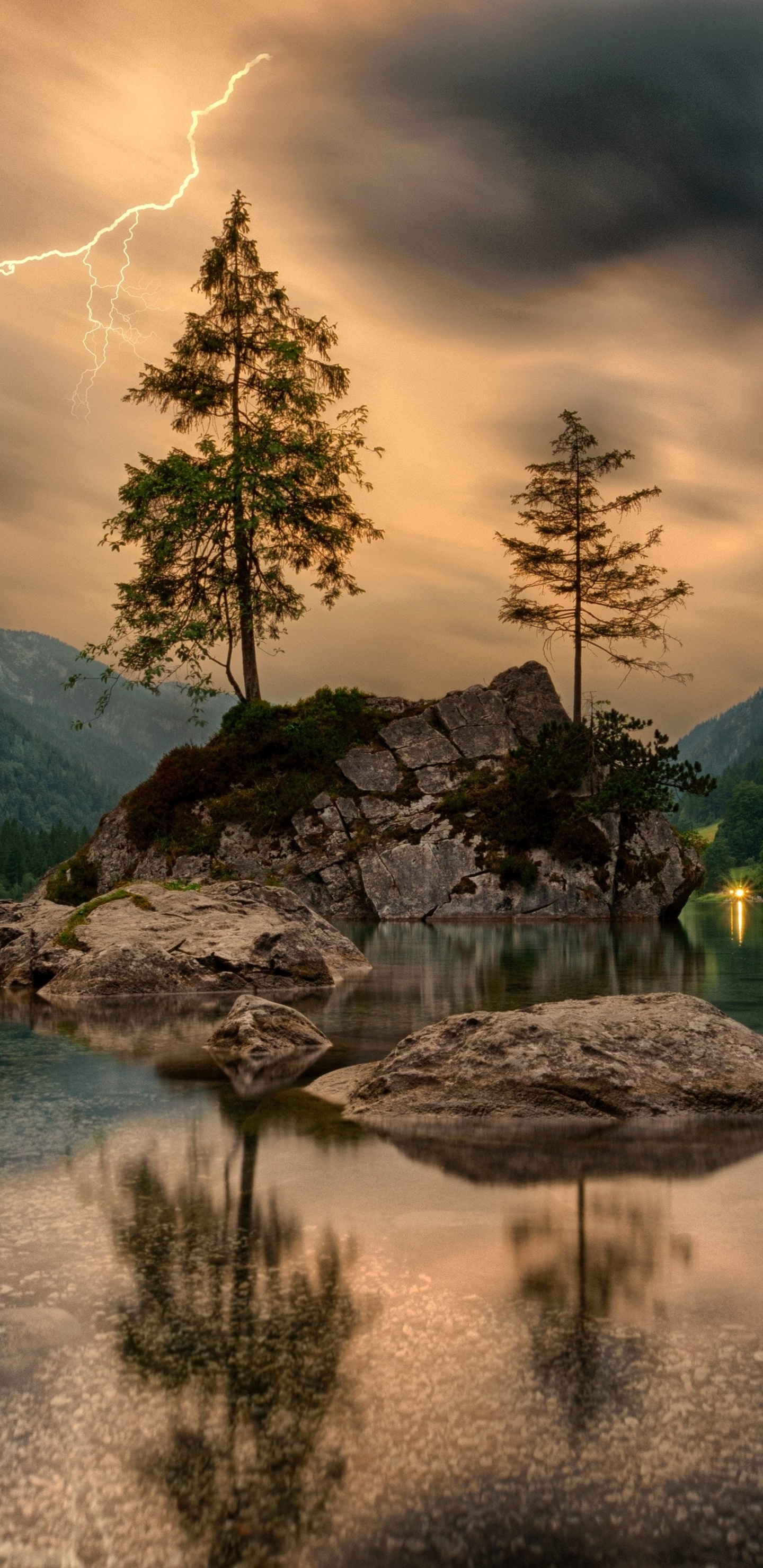 Обои облако, вода, растение, гора, гидроресурсы в разрешении 1440x2960