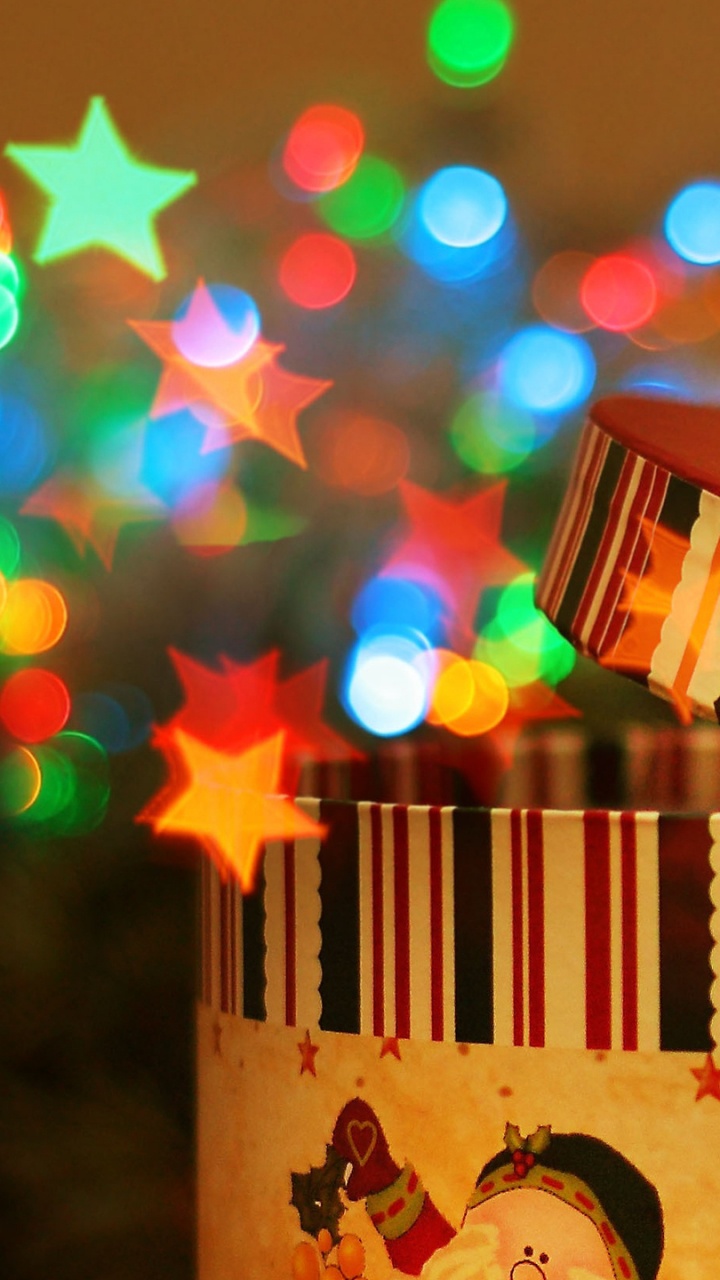 Обои свет, освещение, сюрприз, Рождественские украшения, Рождественский подарок в разрешении 720x1280