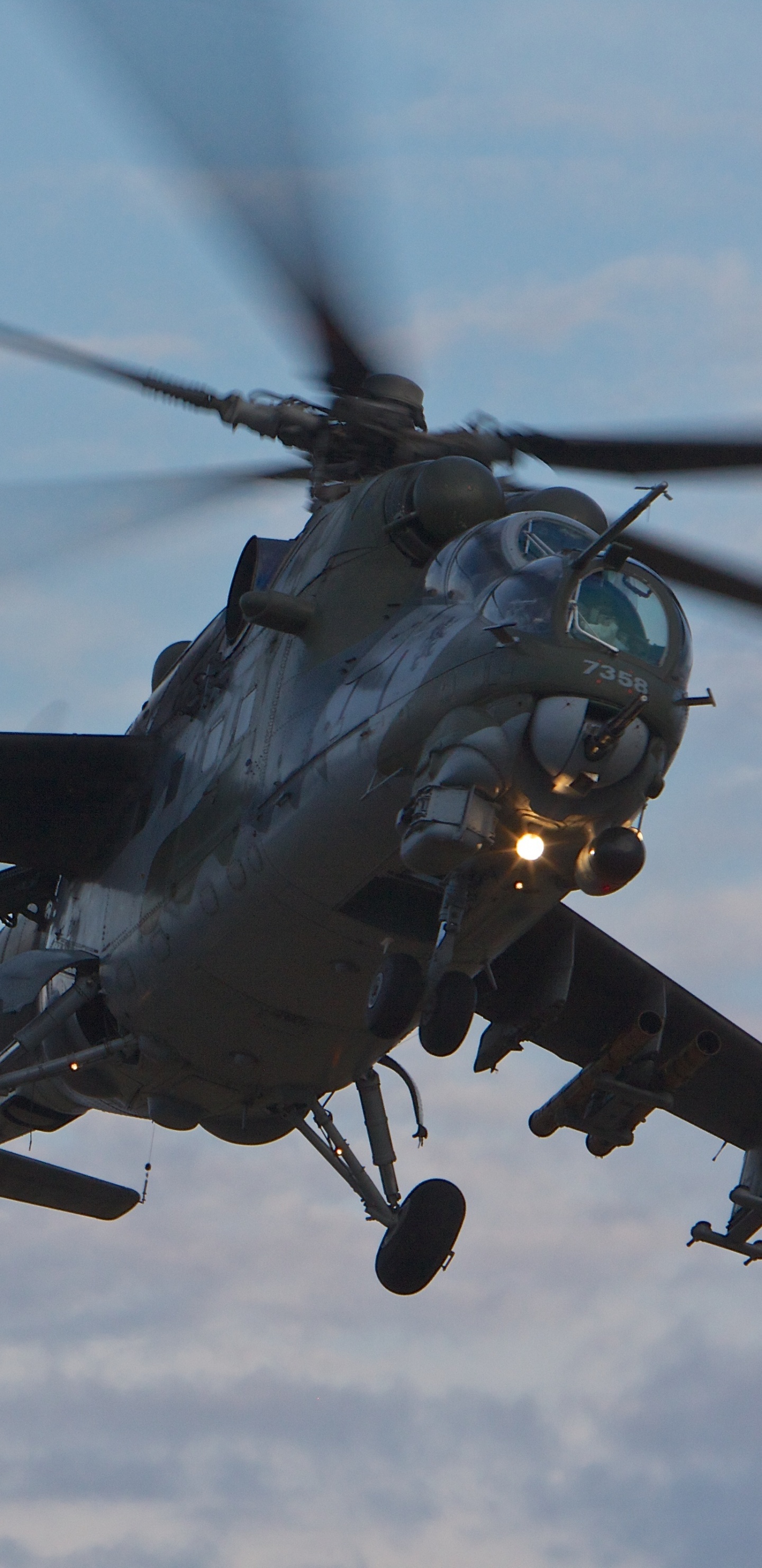 Обои вертолет, ударный вертолет, винтокрылая машина, винтокрыл, самолеты в разрешении 1440x2960