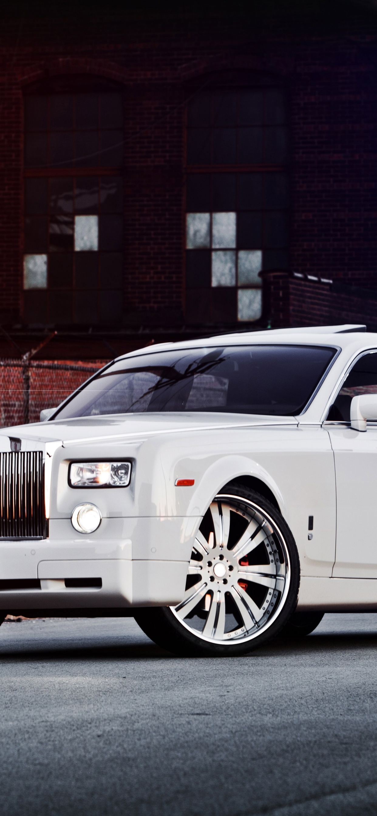 Обои rolls-royce, авто, Роллс-Ройс Призрак, Роллс-Ройс Автомобилей, Роллс-Ройс Фантом в разрешении 1242x2688