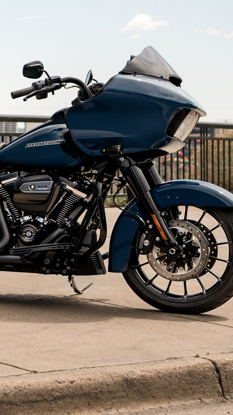 Обои Харли-Дэвидсон-Роуд Глайд, мотоцикл, авто, транспорт, топливный бак в разрешении 750x1334