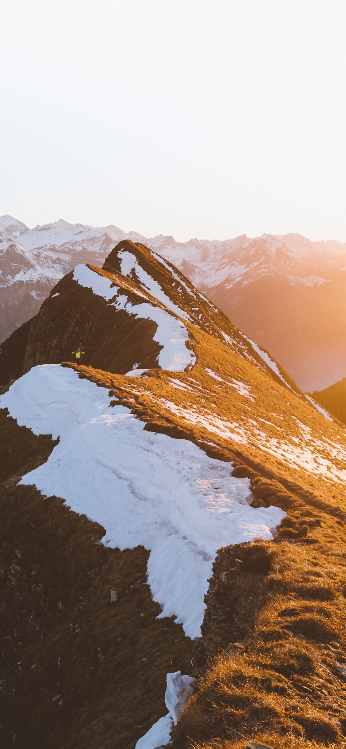 Обои утро, горный рельеф, солнечный свет, холм, божественная милость в разрешении 1125x2436