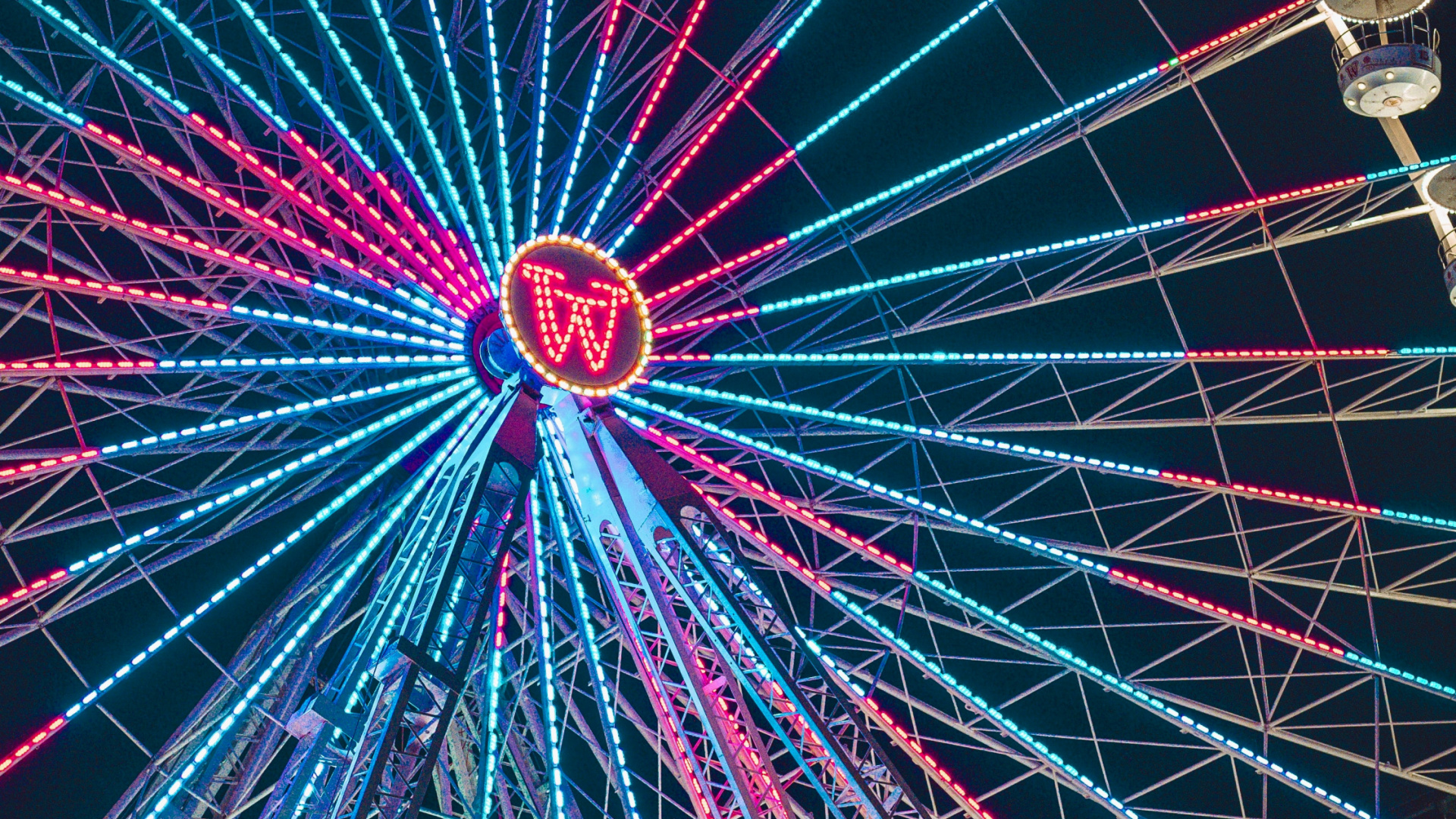 Обои колесо обозрения, колесо, свет, освещение, электричество в разрешении 1920x1080