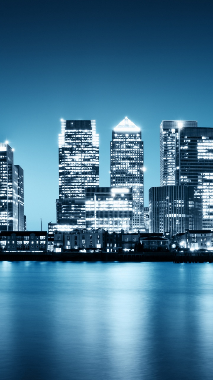 Обои город, городской пейзаж, метрополия, линия горизонта, отражение в разрешении 720x1280