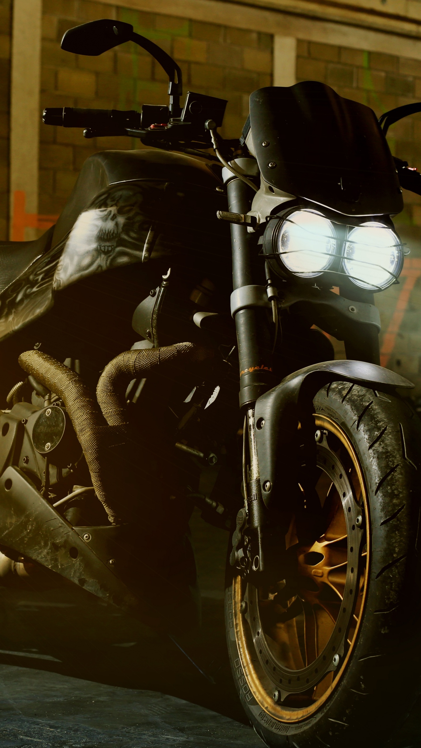 Обои велосипедное колесо, авто, мотоцикл, фара, колесо в разрешении 1440x2560