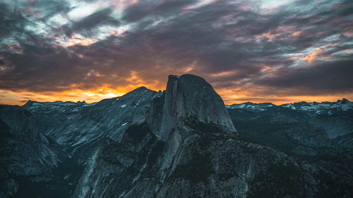 Обои природа, облако, гора, горный рельеф, горизонт в разрешении 1366x768