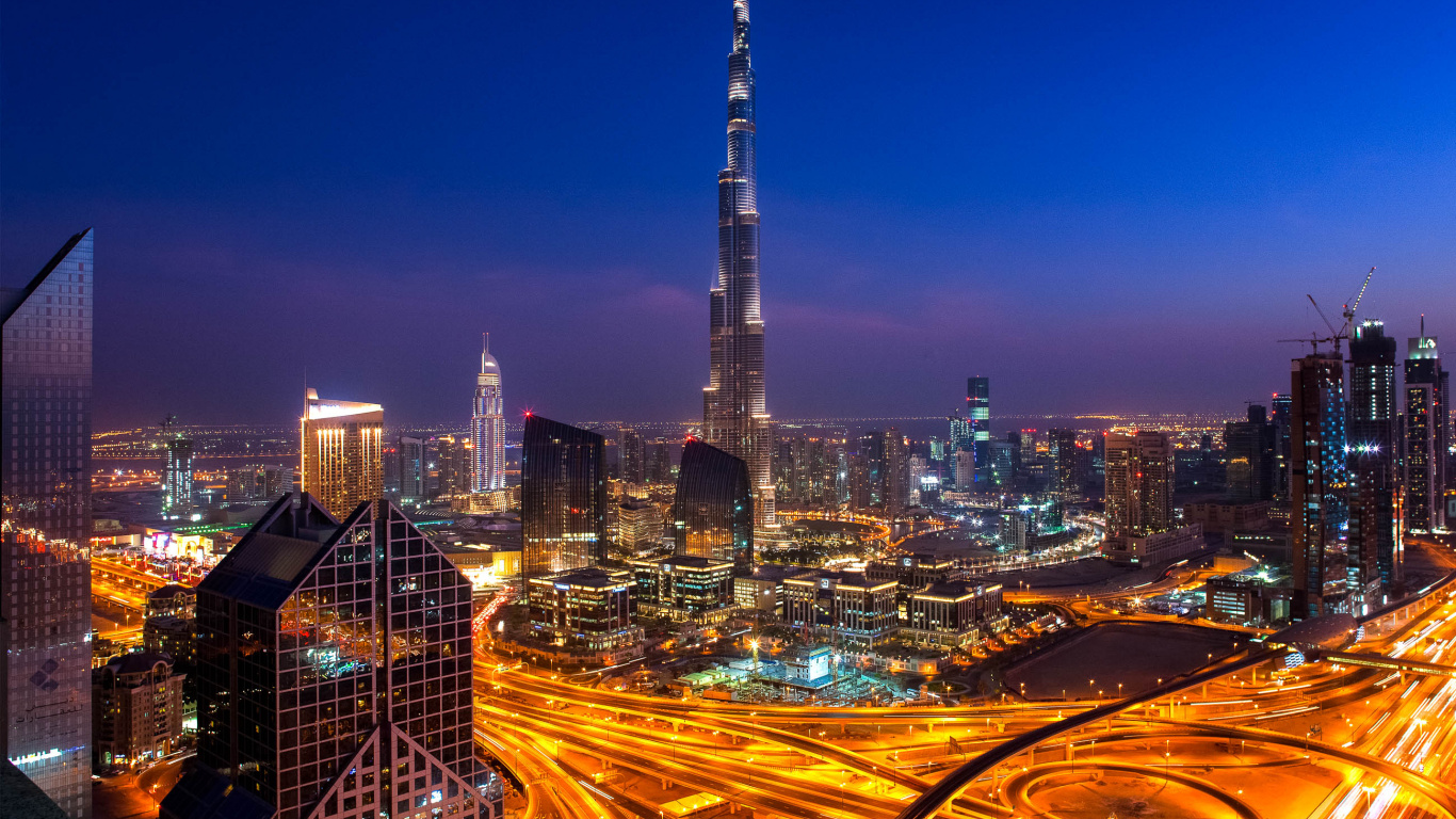 Обои город, городской пейзаж, городской район, линия горизонта, метрополия в разрешении 1366x768