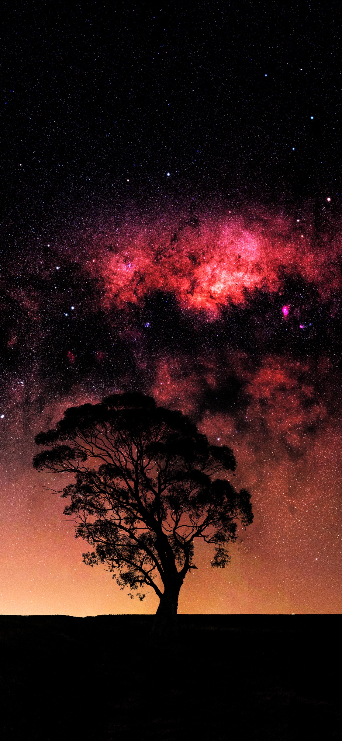 Обои Млечный Путь, Галактика, туманность, облако, атмосфера в разрешении 1125x2436