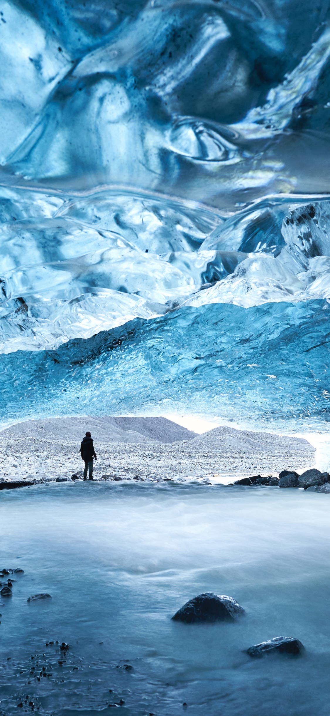 Обои ледяная пещера, синий, айсберг, природа, дизайн в разрешении 1125x2436