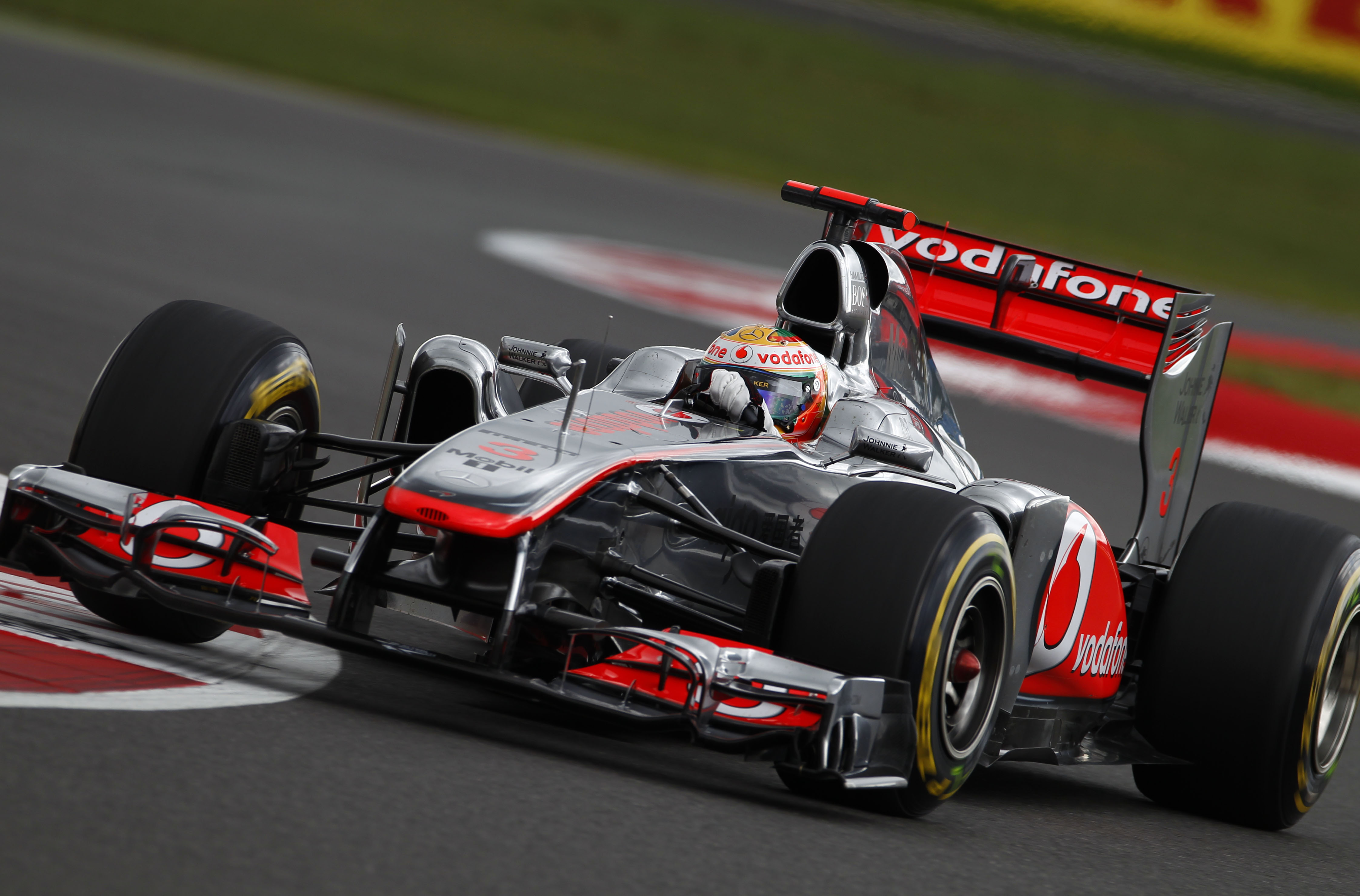 Oboi Formula Odin Formula 1 Avtogonki Avto Formula Gonki Dlya Iphone Xs Max Besplatno Zastavka 1242x2688 Skachat Kartinki I Foto