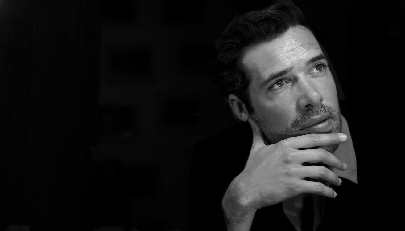 Обои волосы на лице, подбородок, мужчина, джентльмен, темнота в разрешении 5275x3011