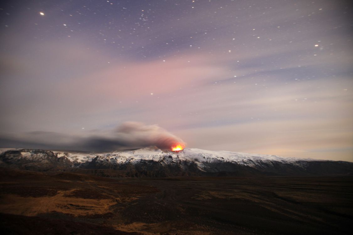 Обои вулкан, вулканический пепел, щитовой вулкан, земля, атмосфера в разрешении 3500x2333