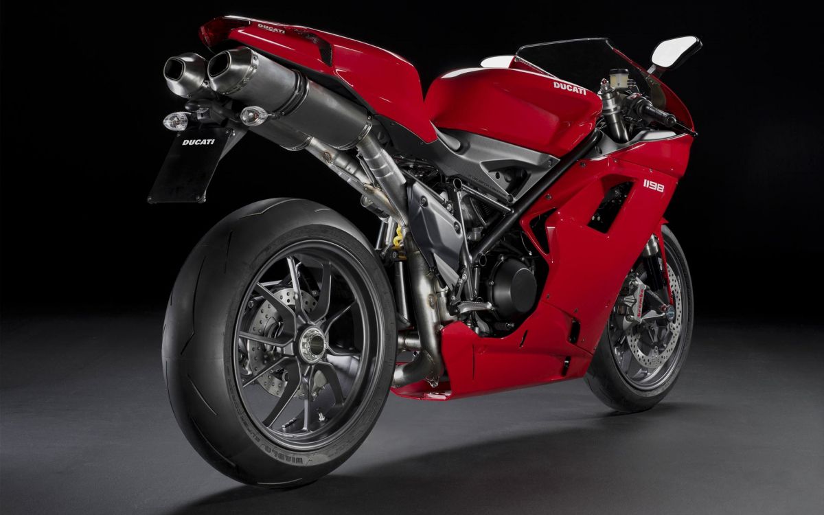Обои ducati, мотоцикл, дукати 1198, спортивный мотоцикл, красный цвет в разрешении 1920x1200