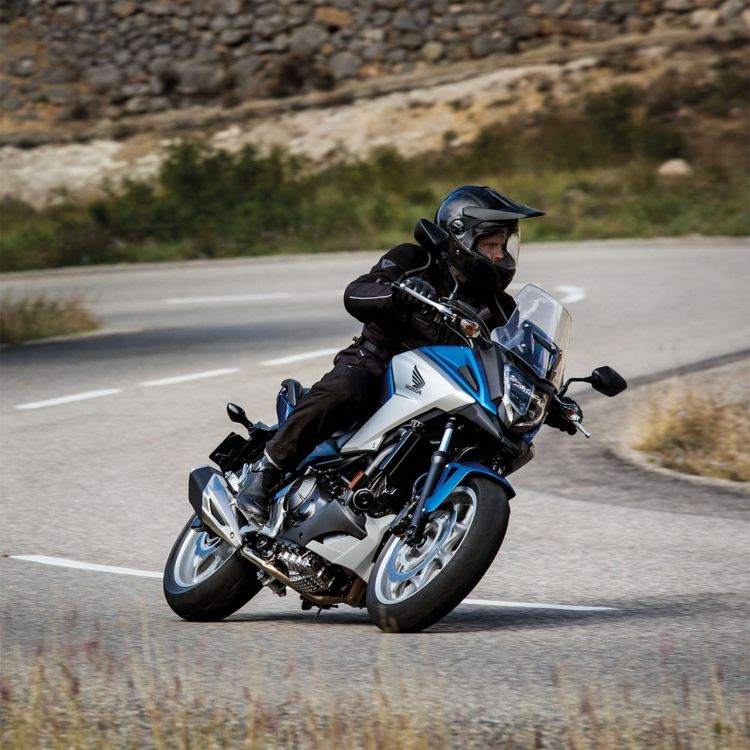 Обои Honda Motor Company, мотоцикл, мотоспорт, гоночный, Монреаль Выставка Мотоциклов в разрешении 1393x1393