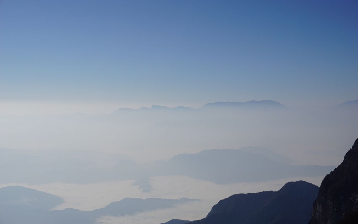 Обои горный рельеф, облако, горный хребет, хребет, утро в разрешении 2880x1800