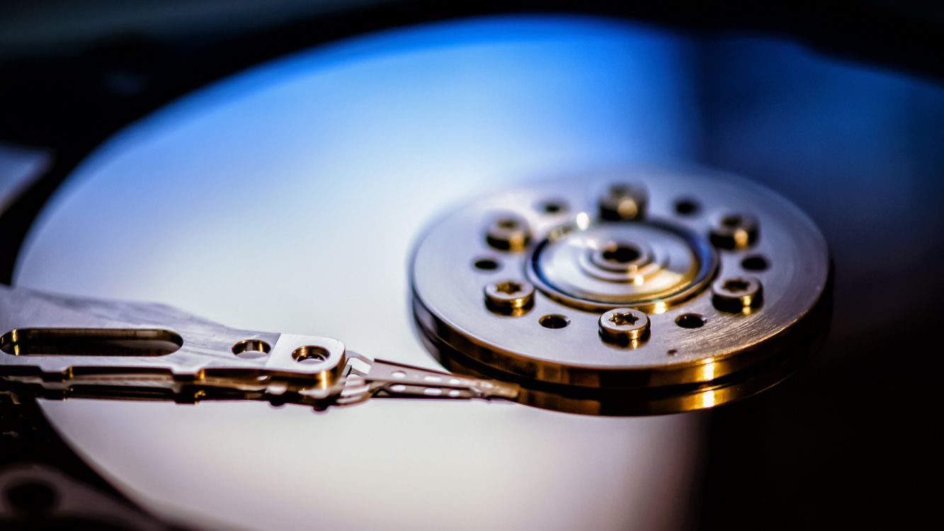 Обои жесткий диск, дисковое хранилище, устройства хранения данных, технологии, крупный план в разрешении 3840x2160