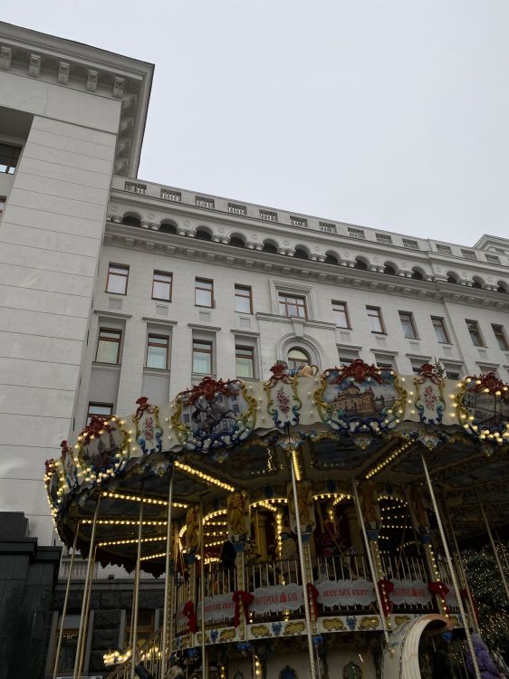 Обои ориентир, достопримечательность, фасад, фестиваль в разрешении 1536x2048