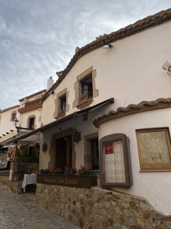 Обои Хаус, соседство, здание, городок, фасад в разрешении 1536x2048