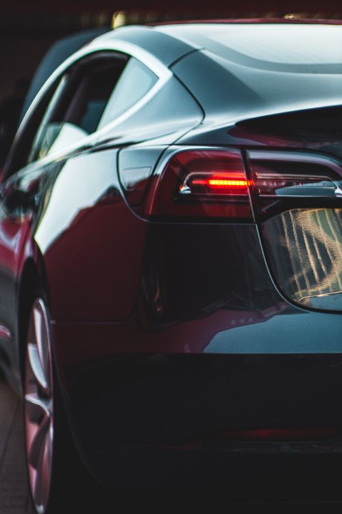 Обои Tesla Model S, представительский автомобиль, седан, полный размер автомобиля, ствол в разрешении 3632x5456