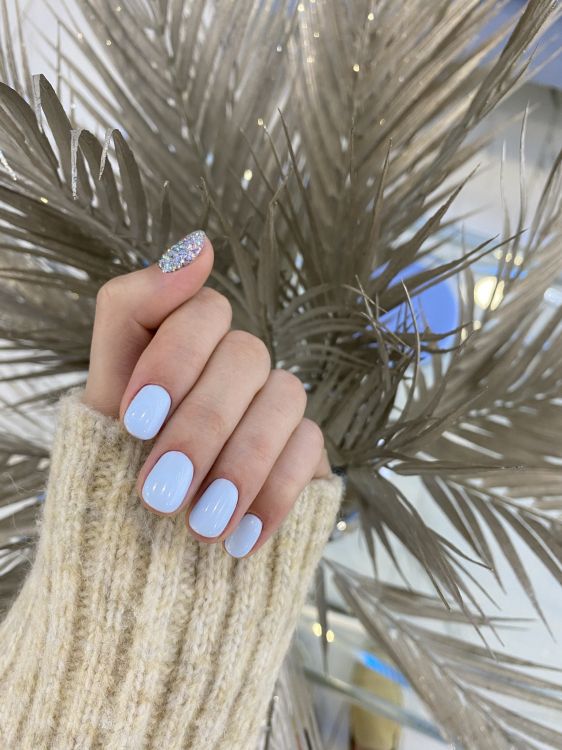 Обои ноготь, маникюр, рука модель, палец, синий в разрешении 1536x2048