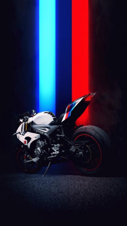 Обои мотоцикл, аксессуары для мотоциклов, фара, шина, колесо в разрешении 1080x1920