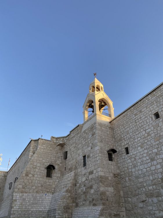 Обои средневековье, средневековая архитектура, древняя история, водоем, природа в разрешении 1536x2048