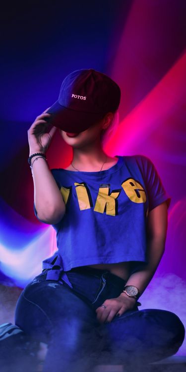 Обои Девчушки девушка, рука, плечо, пурпур, бедра в разрешении 1080x2160