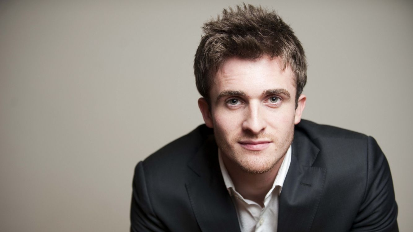 Обои Мэтью Хасси, Есть парень, мужской, межличностные отношения, предприниматель в разрешении 2048x1152