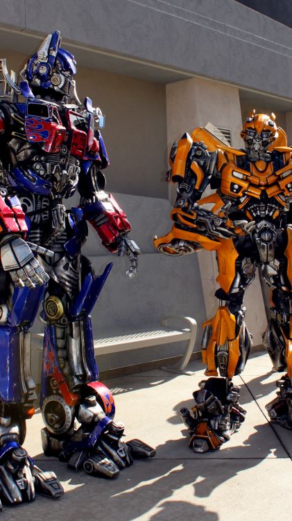 Обои в трансформаторах, Трансформаторы прогулка 3D, Оптимус Прайм, универсальные студии Голливуда, Мегатрон в разрешении 1080x1920
