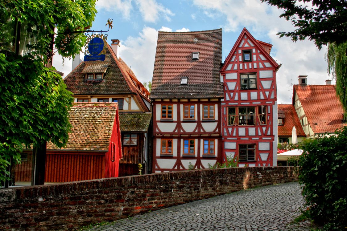 Обои Хаус, свойство, здание, городок, родина в разрешении 3120x2080