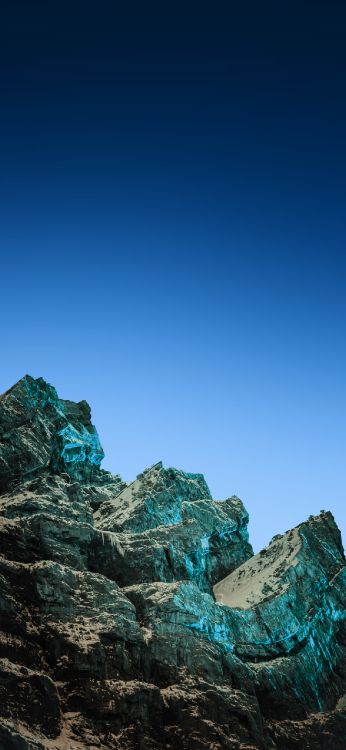 Обои саммит, гора, синий, природный ландшафт, коренная порода в разрешении 1284x2778