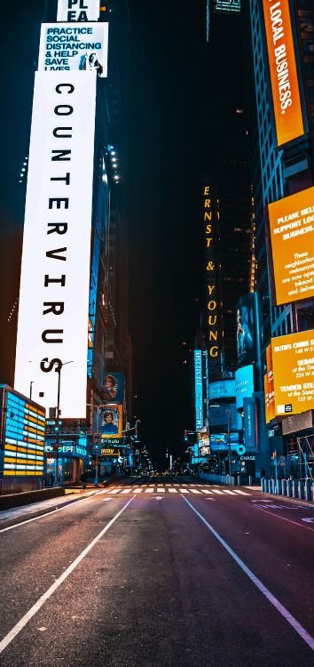 Обои здание, небоскреб, дневное время, свет, инфраструктура в разрешении 1514x3200