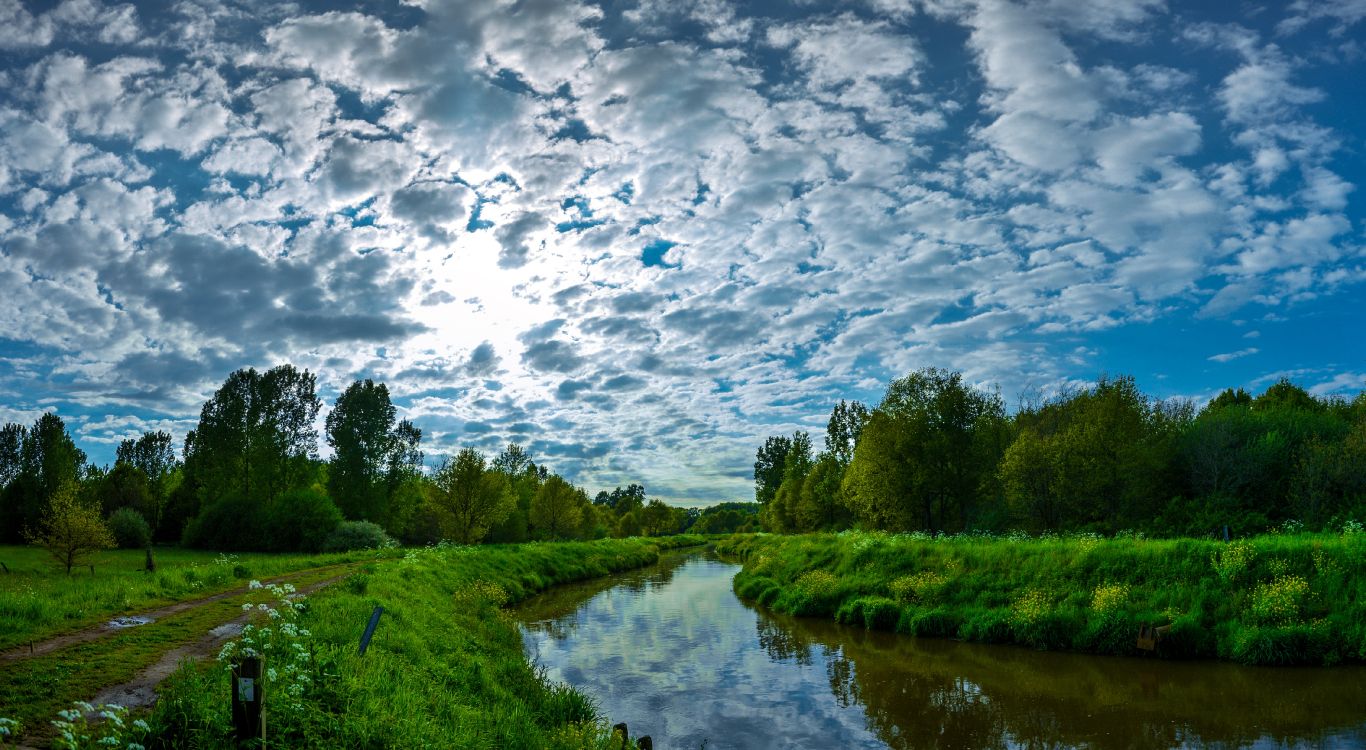 Обои природа, реки, вода, облако, отражение в разрешении 4523x2482