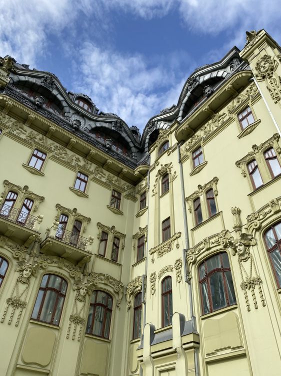 Обои ориентир, природа, синий, архитектура, освещение в разрешении 1536x2048