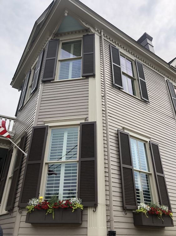 Обои Хаус, недвижимость, окно, крыша, кондоминиум в разрешении 1536x2048