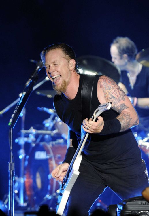 Обои музыкальный исполнитель, музыкант, гитарист, Представление, музыка в разрешении 1280x1856