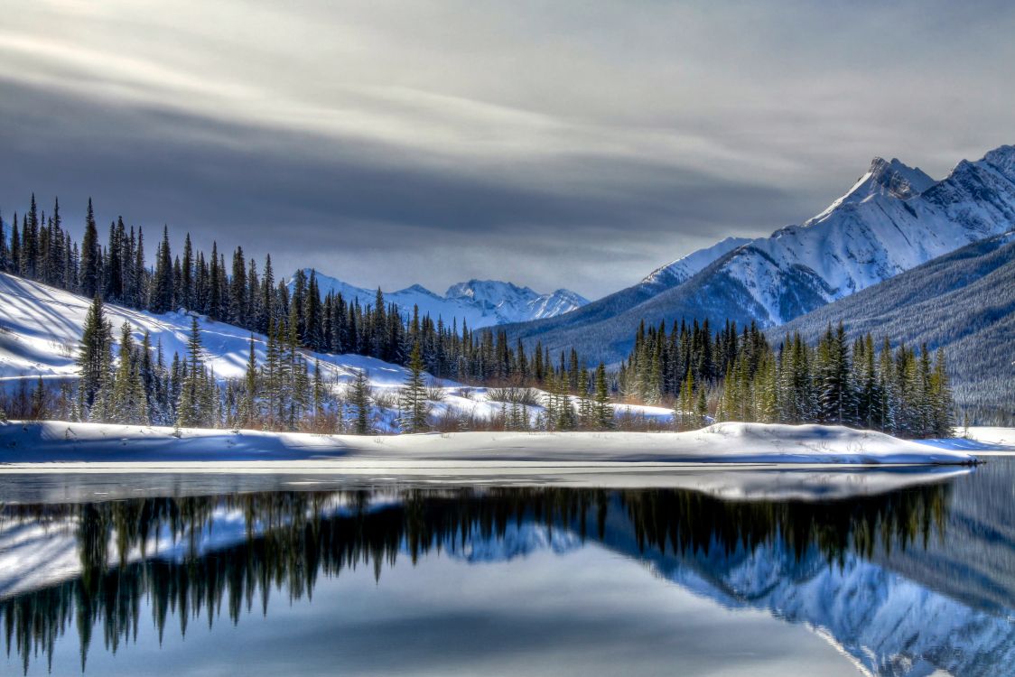 Обои природа, снег, гора, отражение, зима в разрешении 6680x4456