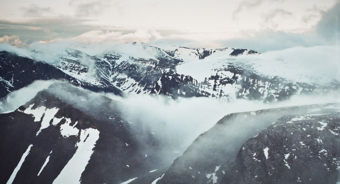 Обои ледник, ледяная шапка, горный хребет, нунатак, горный рельеф в разрешении 3089x1679