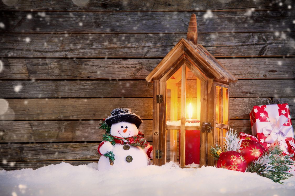 Обои Рождественский день, Снеговик, Рождественские украшения, рождественский орнамент, снег в разрешении 8000x5333